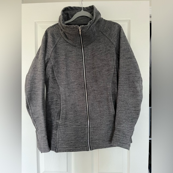 Grey lululemon sweater size 10 - Picture 1 of 5